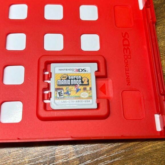 Super Mario Bros. 2 Nintendo 3DS 2012 Video Game with Case Works - Picture 5 of 6